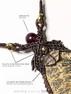 Collar Macrame Pirolusita Dendritica con Granates